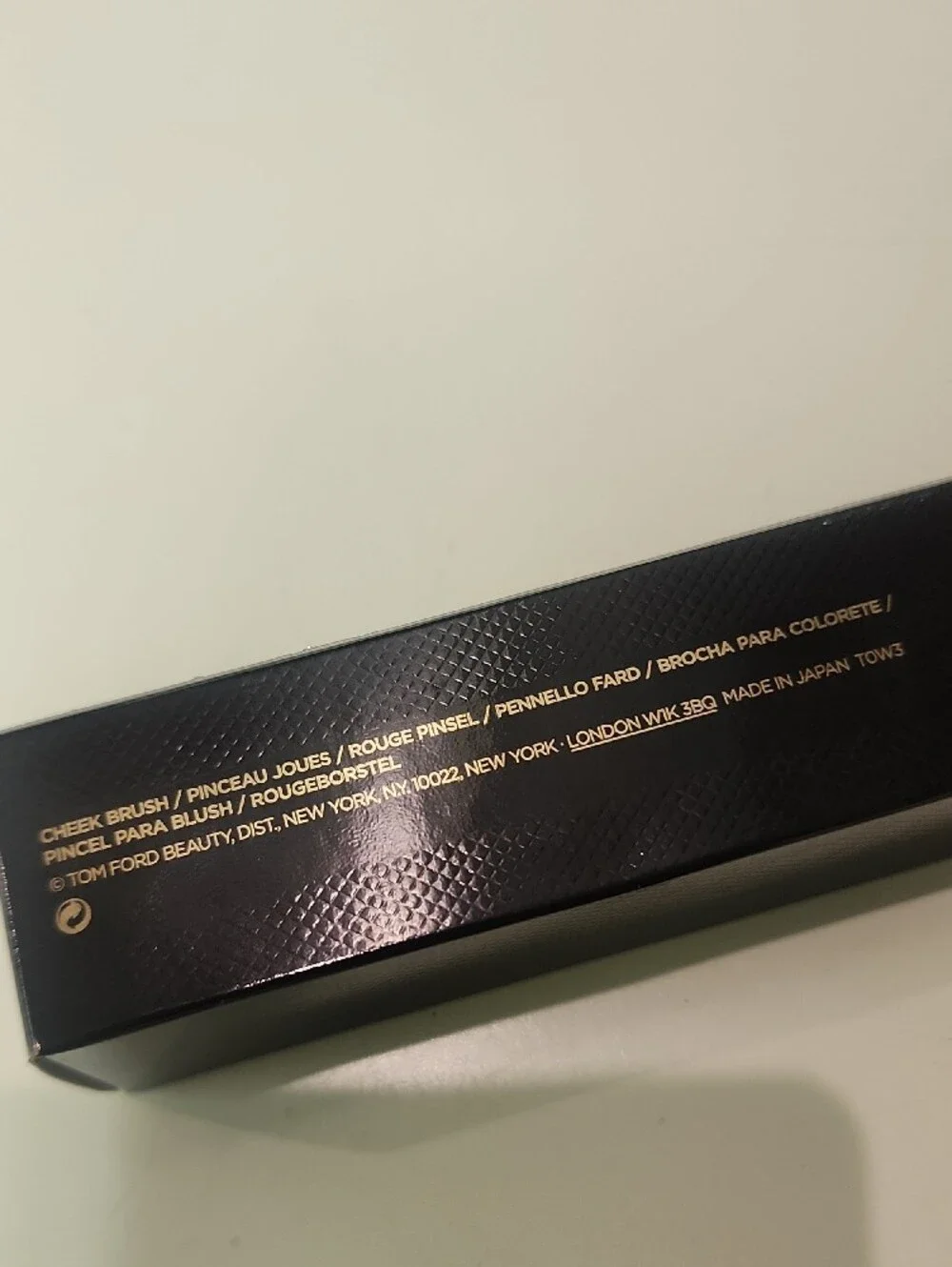 Tom Ford Cheek Brush – Black with Gold Logo